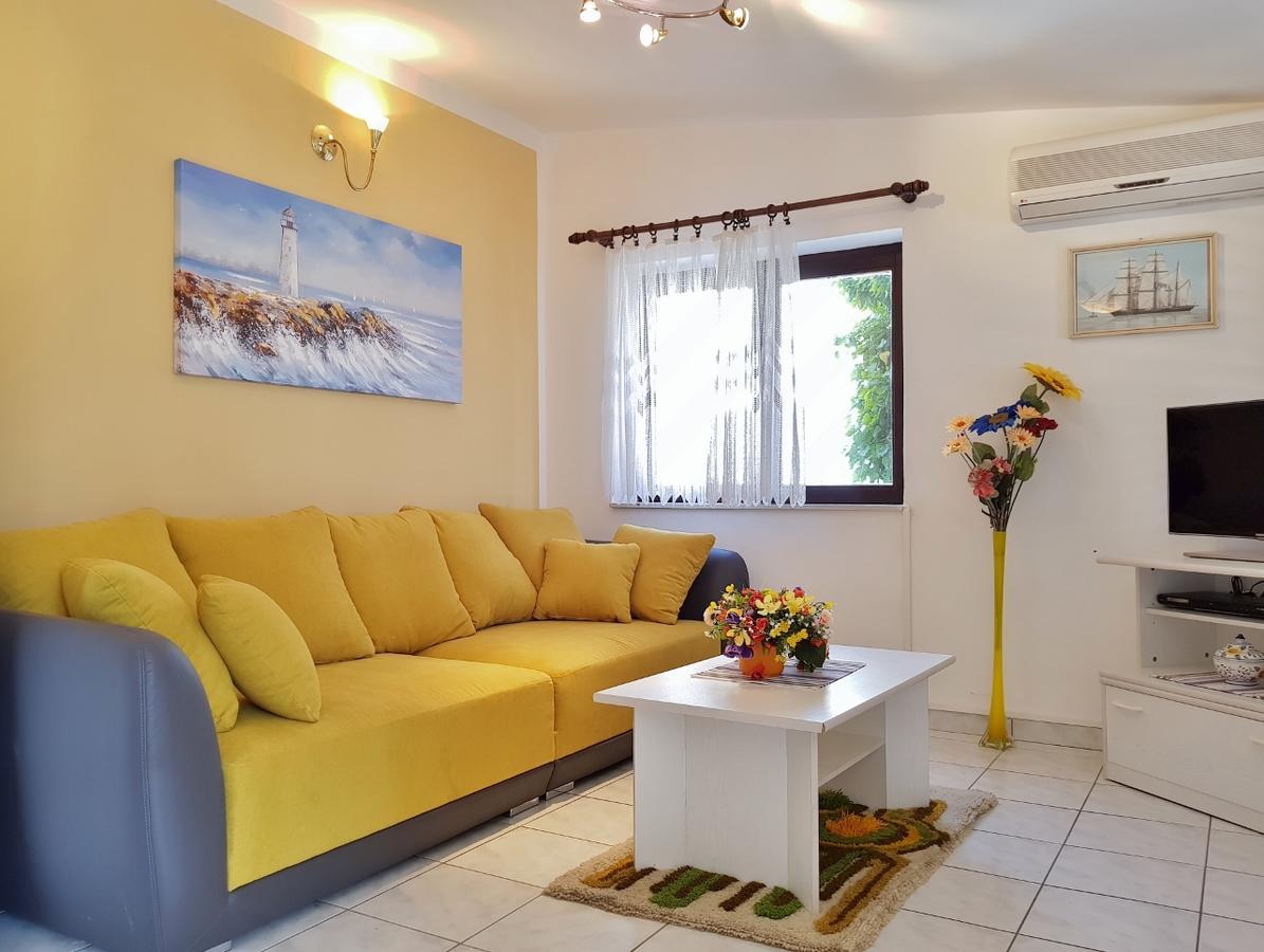 Apartment Luna Водице Екстериор снимка